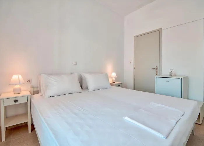 Meltemi Antiparos