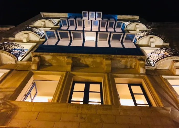 Hpm Pjazza Merkanti - Boutique Living