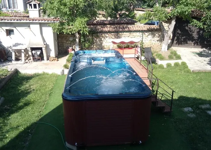 Family hotel Elena