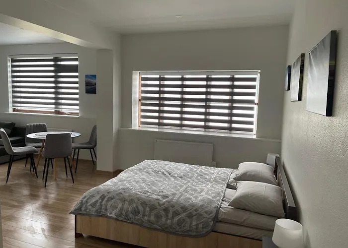 Helgrindur Guesthouse