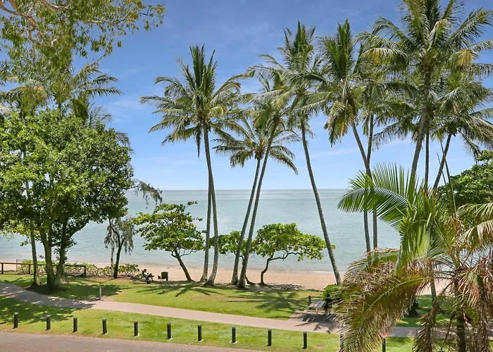 Alassio Palm Cove