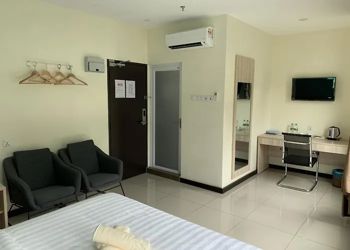 M Quality Hotel