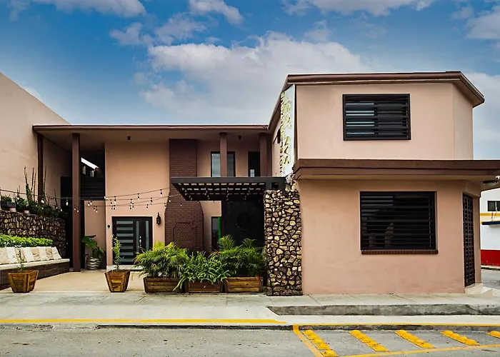 San Jose Suites Boutique, Linares