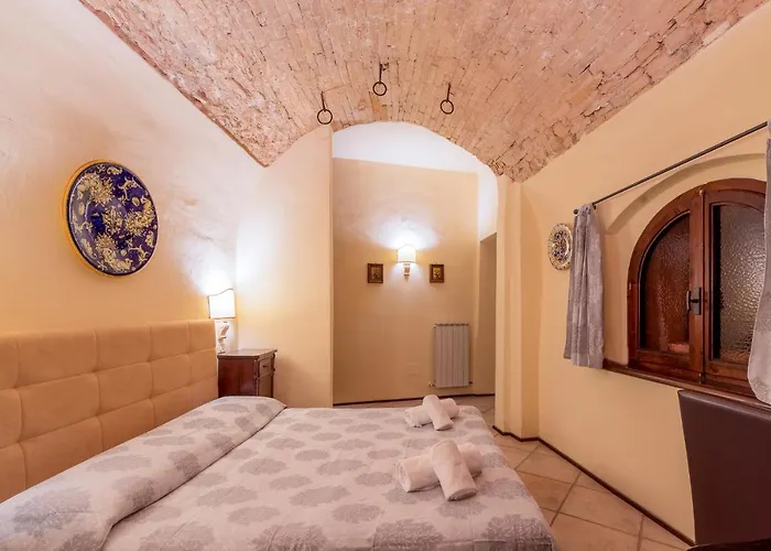 HOTEL TREVI Palazzo Natalini