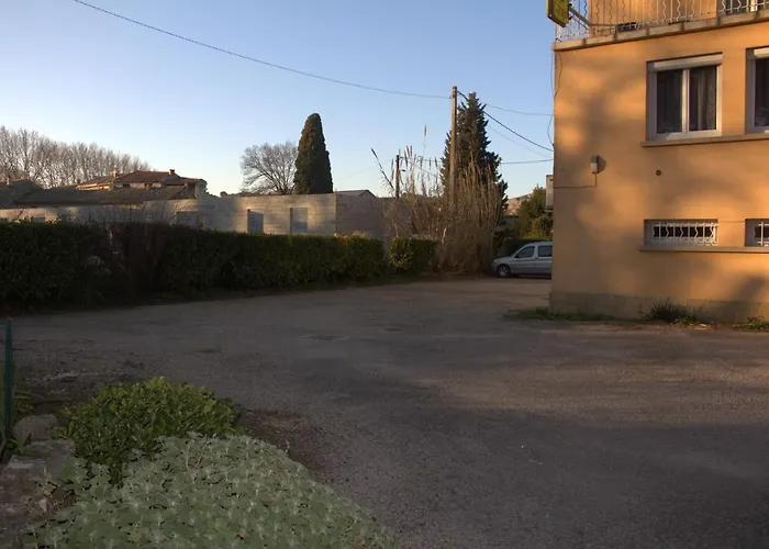 Logis Hotel Le Clement V