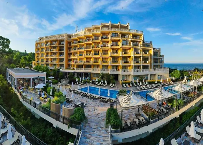 Marina White Sands Beach Hotel