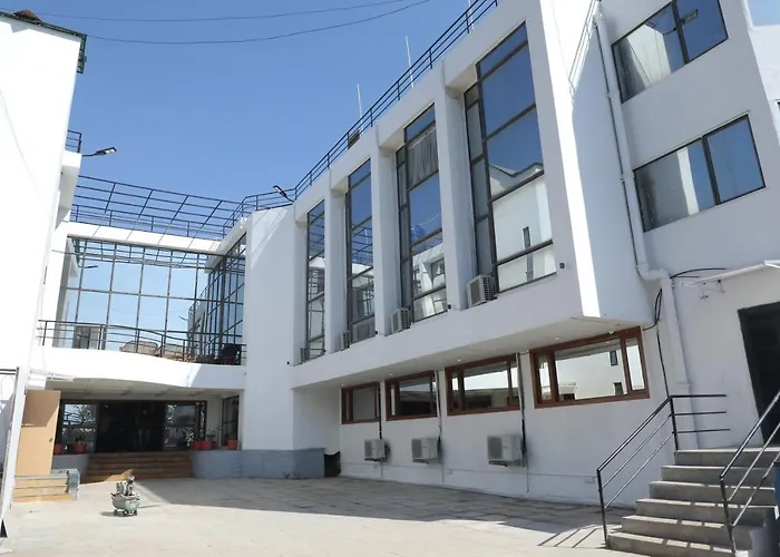 Hotel Kewal