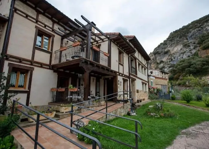 Hotel Rural en Las Cascadas de Tobera