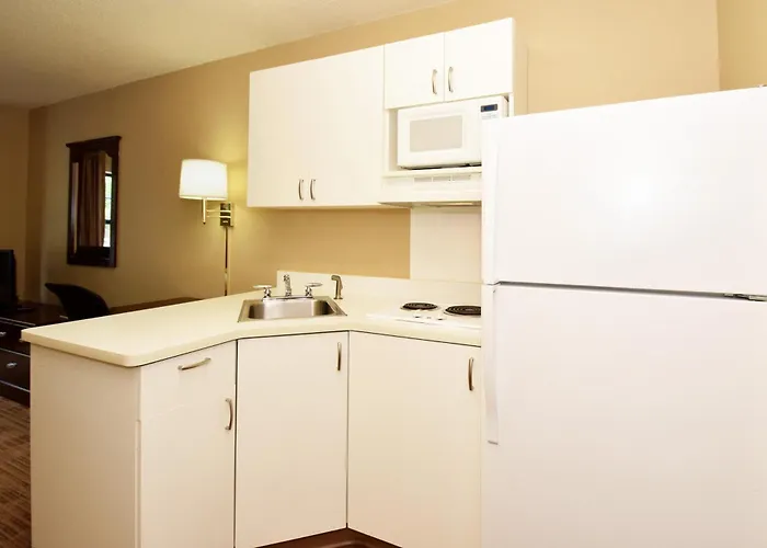 Extended Stay America Suites - Bloomington - Normal