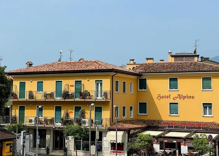 Hotel Alpino