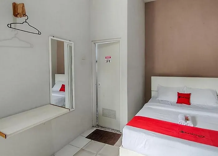 Reddoorz Near Alun Alun Batu 2