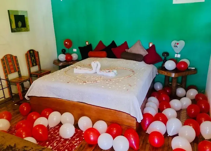 Hotel La Casa Rosada