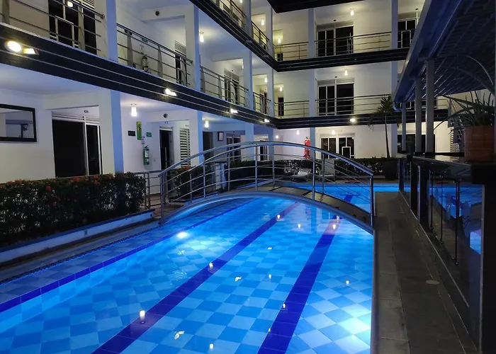 Confort Plaza Hotel