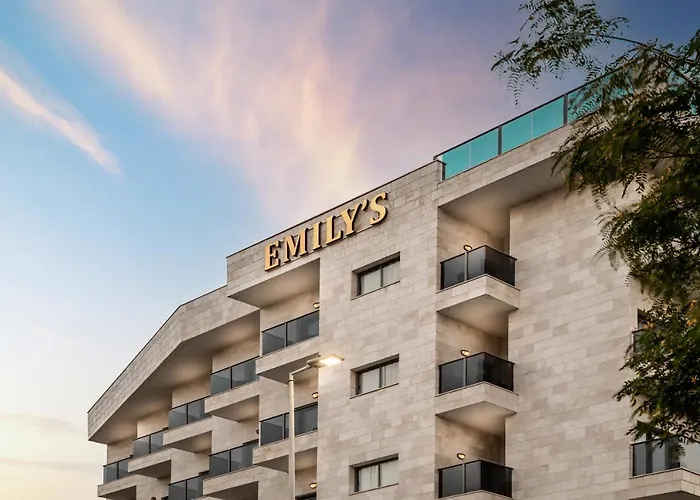 Emily'S Hotel