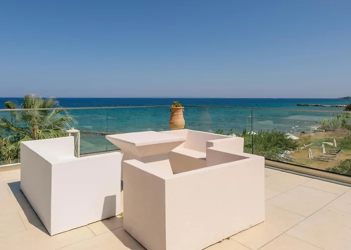 Belussi Beach Hotel & Suites