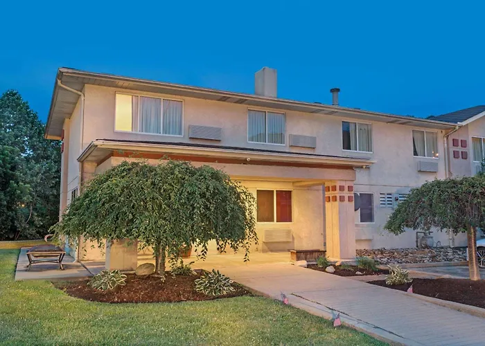 Super 8 By Wyndham Canonsburg/Pittsburgh Area