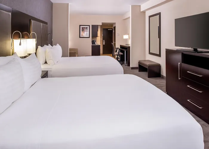 Holiday Inn Express & Suites Monroe By Ihg