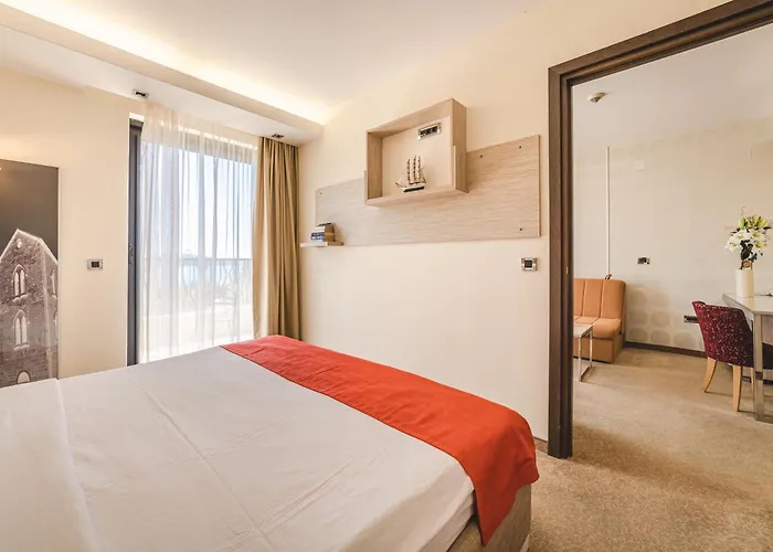 Hotel & Apartments Hec Residence