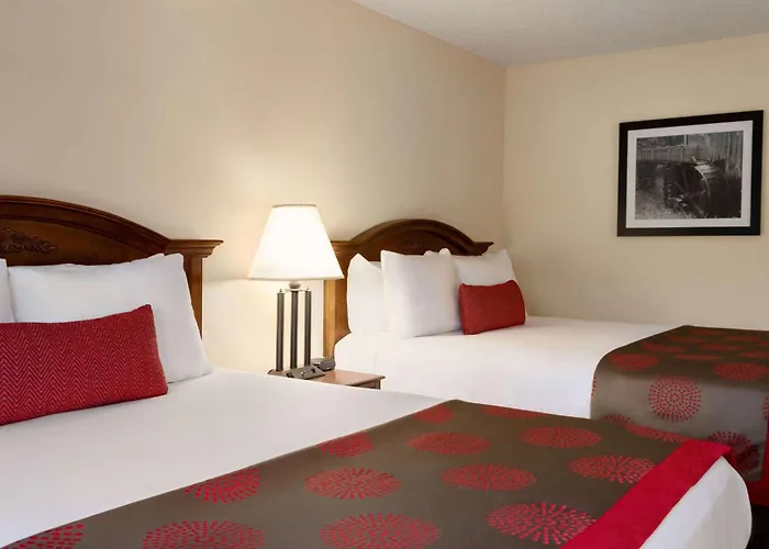 Ramada By Wyndham Pigeon Forge North