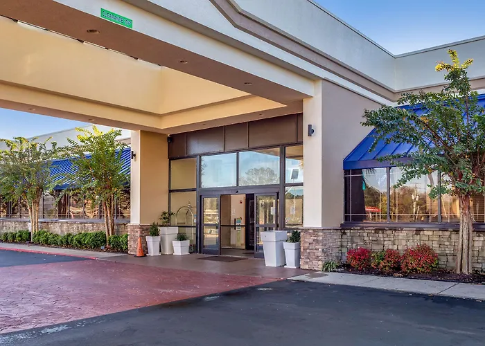 Clarion Hotel