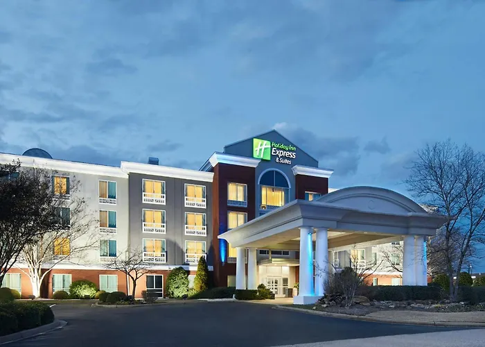 Holiday Inn Express & Suites I-26 & Us 29 At Westgate Mall By Ihg