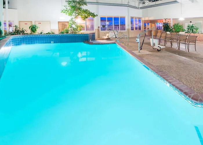 Ramada By Wyndham Enid