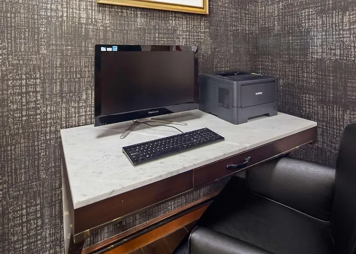 Best Western Inn & Suites