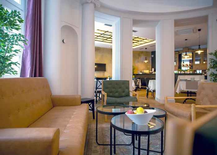 Public House Hotel