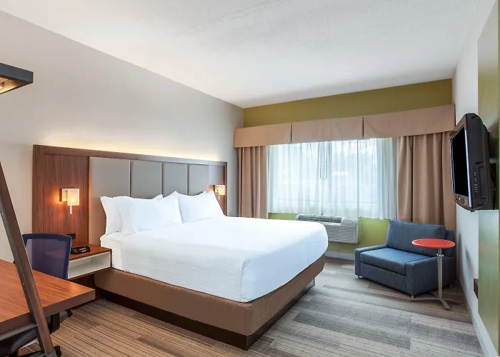 Holiday Inn Express Hauppauge-Long Island By Ihg