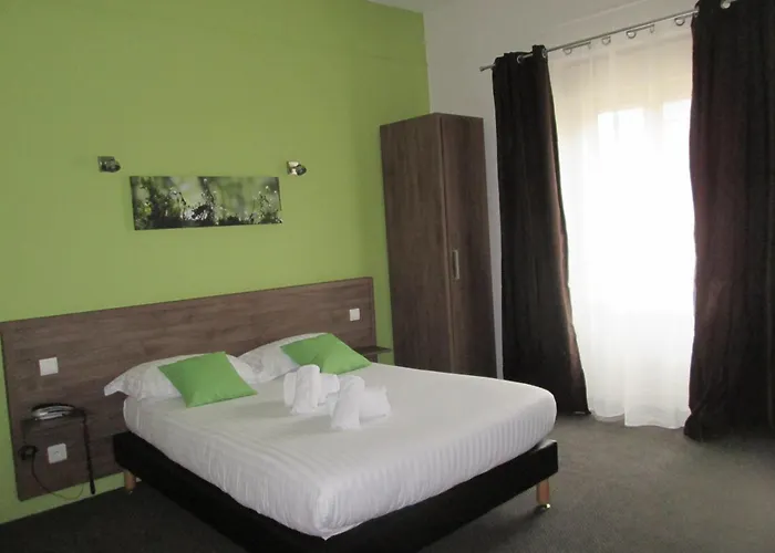 Logis Hostellerie Du Cheval Blanc