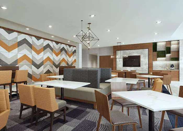 La Quinta Inn & Suites Limon By Wyndham