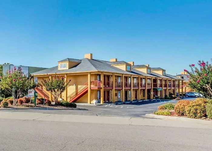 Quality Inn Bessemer I-20 Exit 108