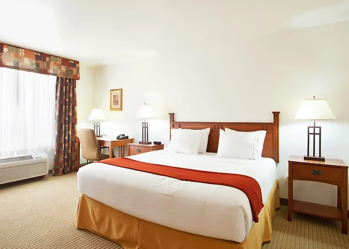 Holiday Inn Express Hotel & Suites Mattoon By Ihg
