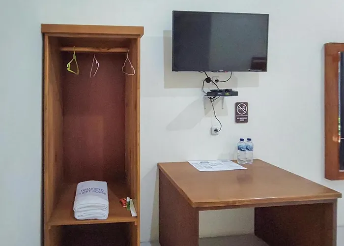 Reddoorz At Tanakatto Homestay Waikabubak