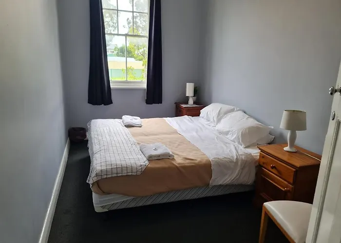 Kearsley Hotel