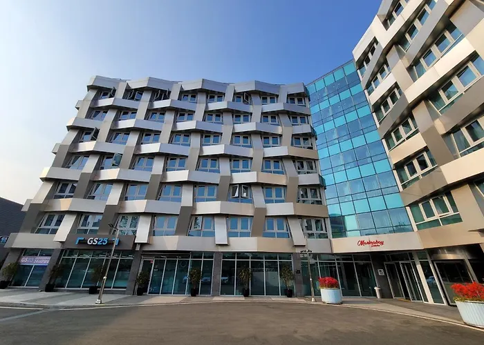 Chungchoho Best Hotel