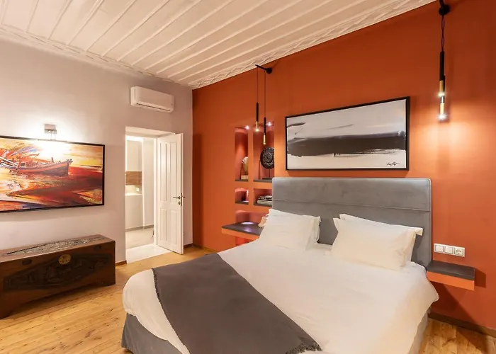 Camara Suites