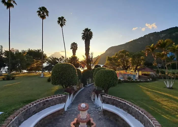 Hotel Bahia Atitlan
