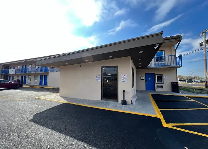 Super 8 By Wyndham Paducah I-24 Exit 4