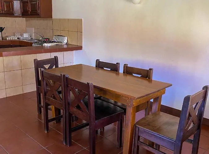 Hotel Utztzaba