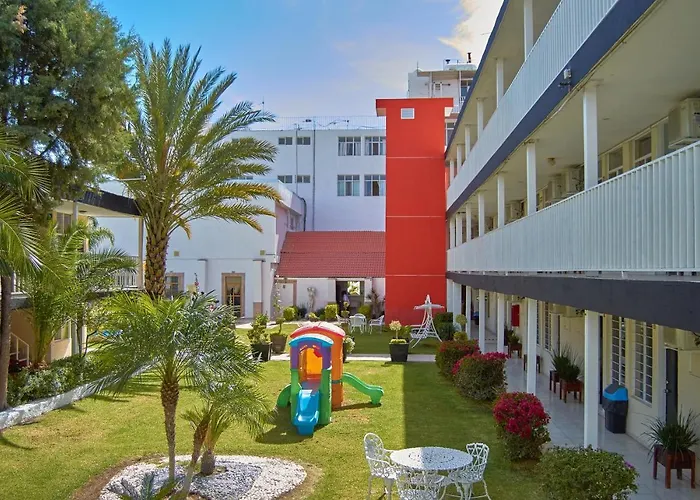Hotel Del Alba Inn & Suites