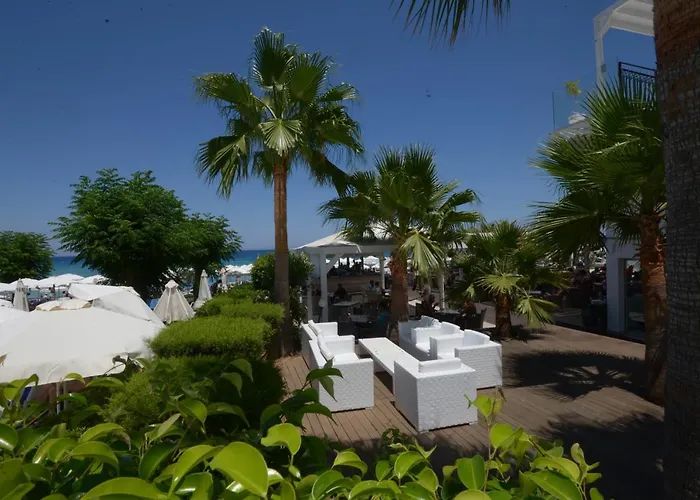 Silver Sands Beach Hotel