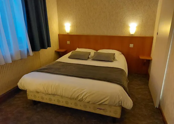 Logis Hôtel Auberge De La Foret