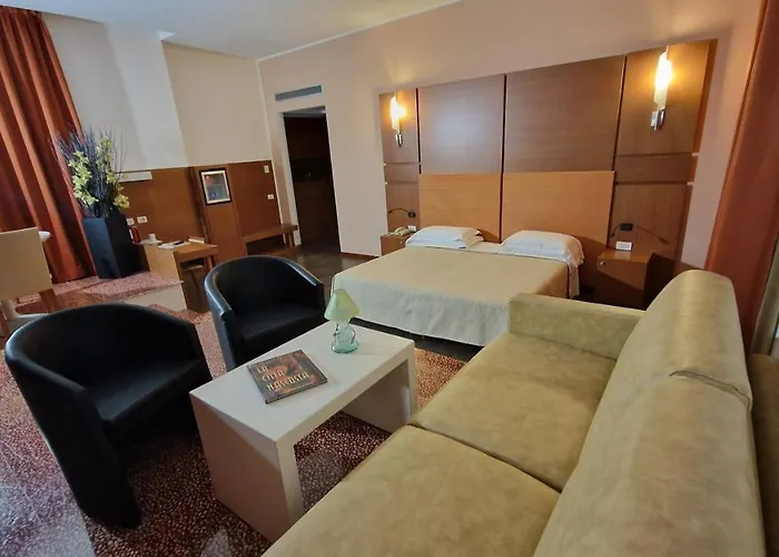 Bella Italia Palace Hotel