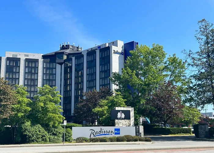 Radisson Blu Vancouver Airport Hotel&Marina