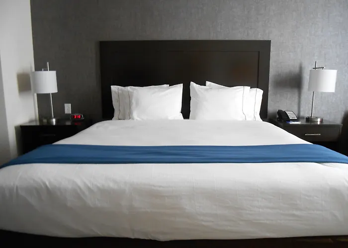 Holiday Inn Express & Suites - Kansas City Ku Medical Center By Ihg