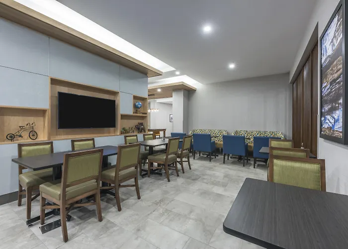 Holiday Inn Express & Suites Moncton By Ihg