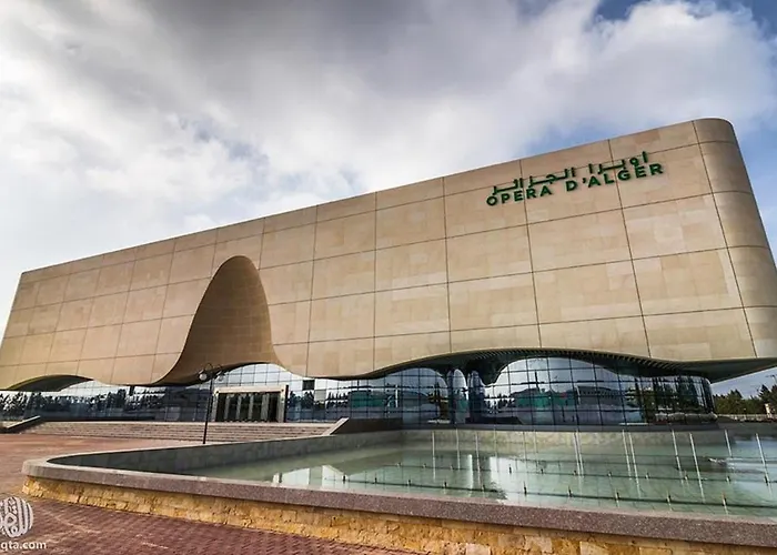 Golden Tulip Opera Alger