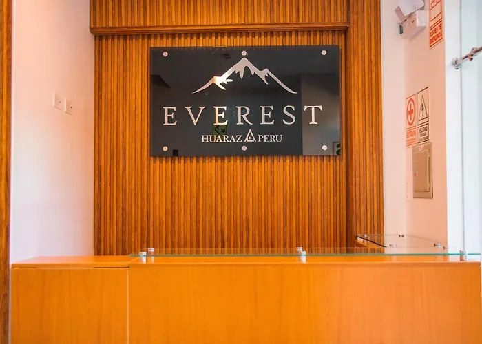 Hotel Turístico Everest