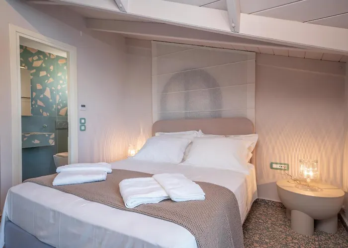 Pink Panther Maisonette Suite